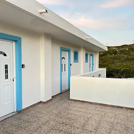 Ostria Sea View דירה *