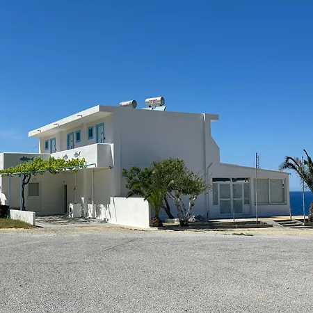 Ostria Sea View דירה *